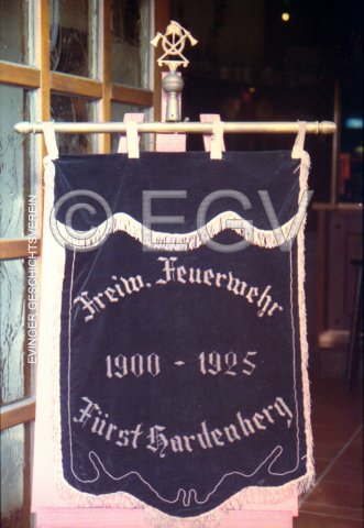 Fahne der ehemaligen Freiwilligen-Feuerwehr der Zeche Fürst Hardenberg (Rückseite)