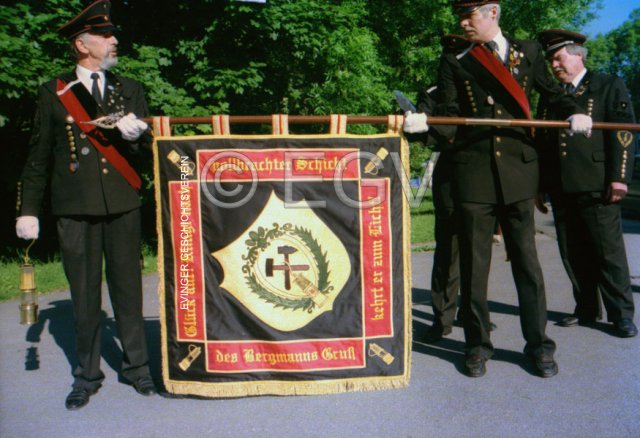 Rückseite der neuen Fahne, geweiht am 30.05.1997, des Knappenvereins Borussia 1872-Eving.