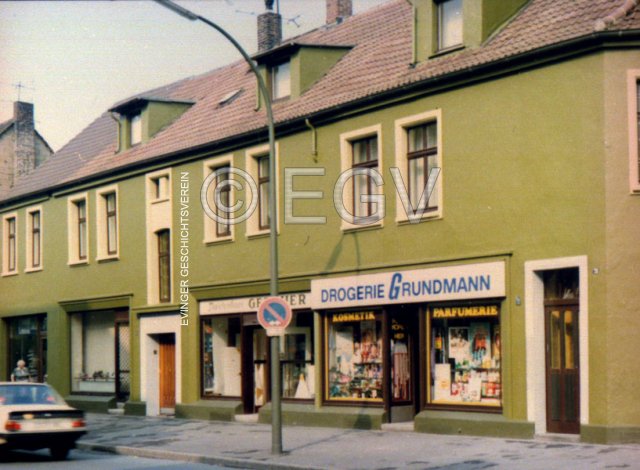 Drogerie Grundmann, Bergstraße 71/73, erbaut 1894. Um 1994