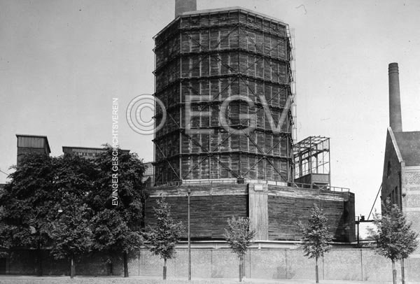 Kühlturmneubau (Fertigstellung) vor dem Turbinenhaus an der Evinger Straße, am 20.04.1936