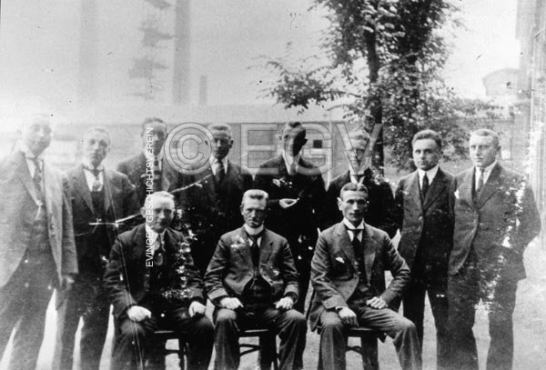 Belegschaft vom Lohnbüro Minister Stein, um 1924